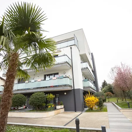 Cosy 28 Mn Aeroport Cdg 34 Mn Chatelet Livry-Gargan